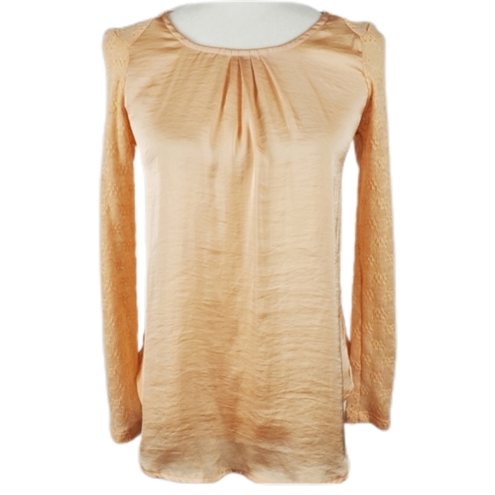 Love on a Hanger peach long sleeve crochet knit top XS NWOT